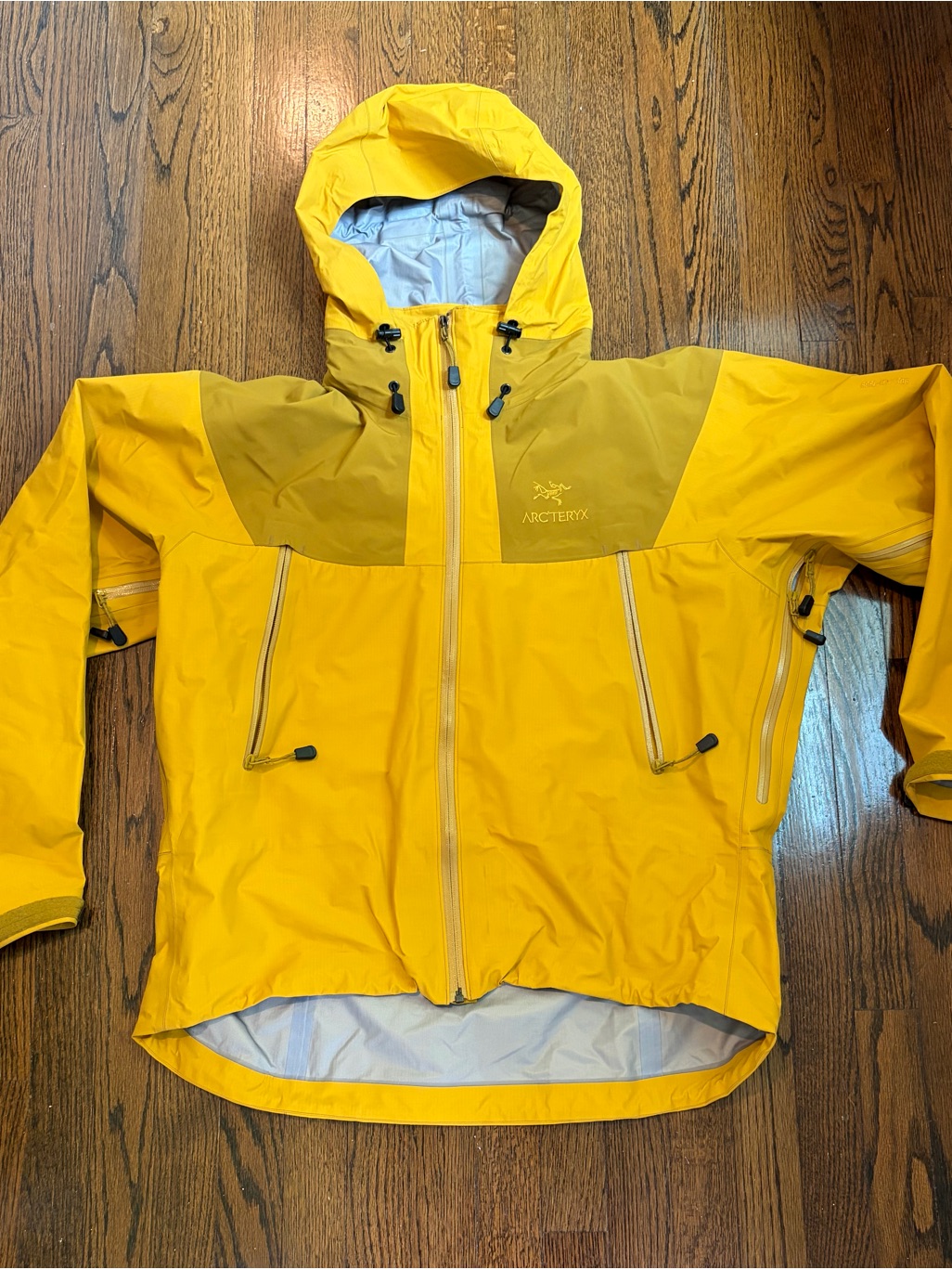 Arc’teryx Shell Jacket